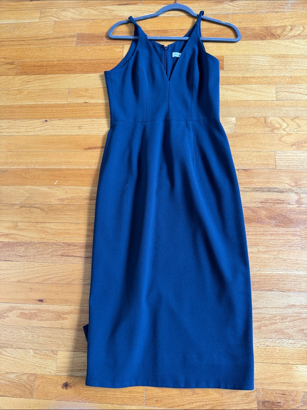 Dress the Population Navy V‑Neck Midi Dress